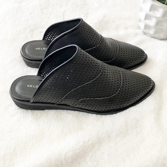 Kelsi Dagger Black leather Perforated Mules slides NWOT - Picture 3 of 10